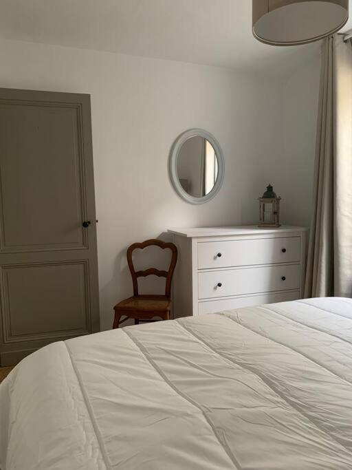 Gite La Petite Maison Guîtres Екстериор снимка